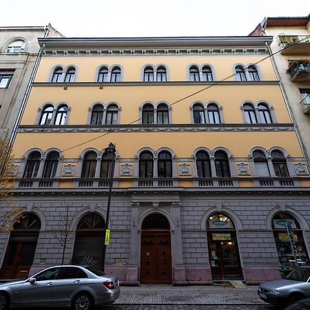 Palace Quarter Suite Budapest Exterior foto
