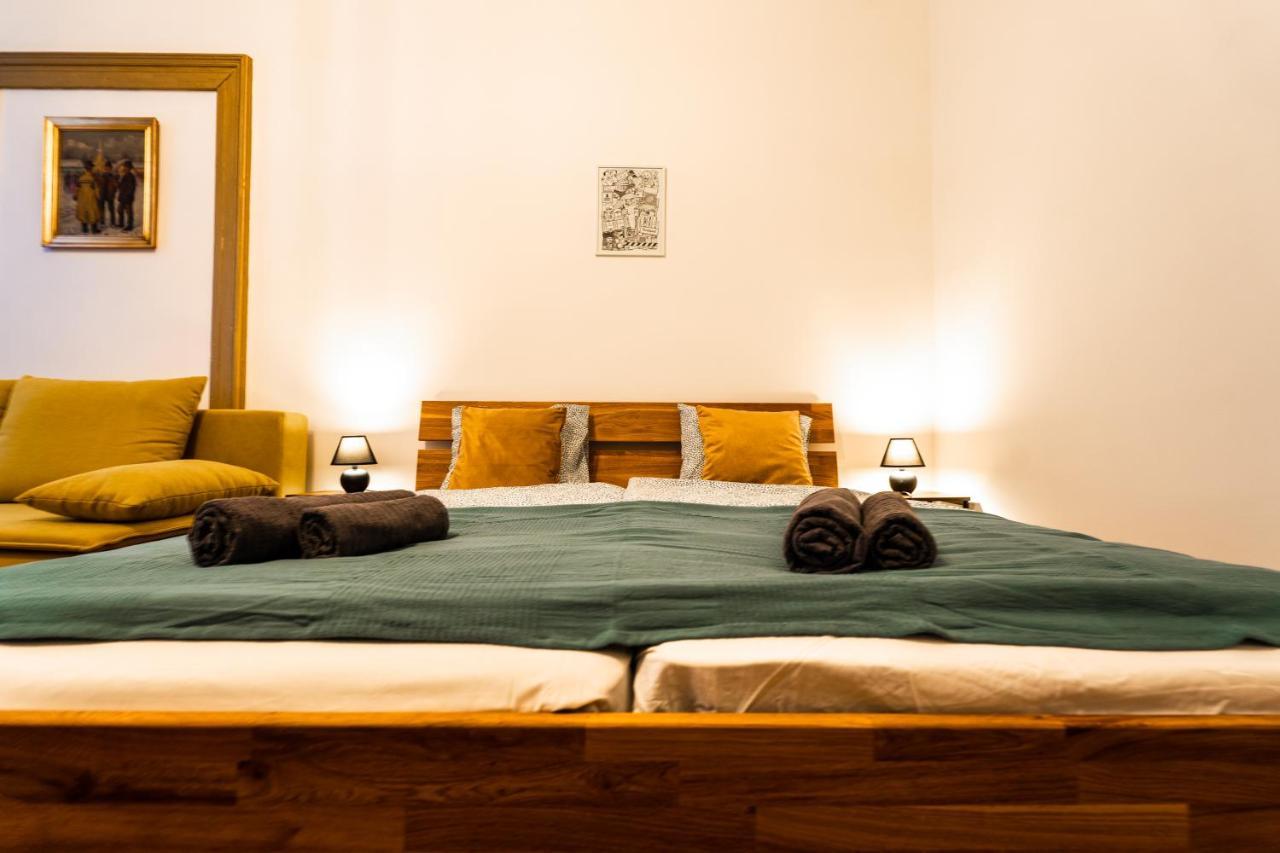 Palace Quarter Suite Budapest Exterior foto