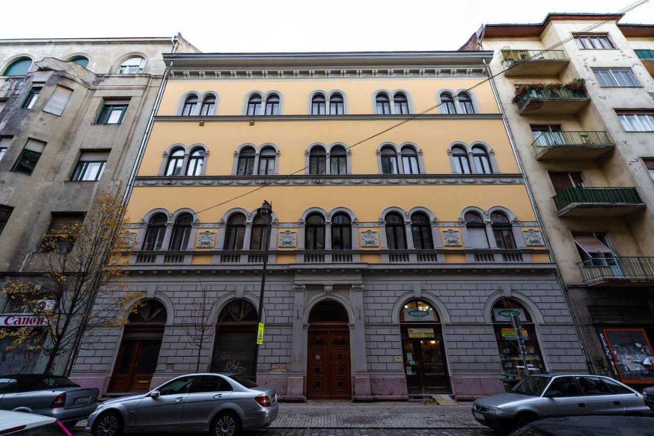 Palace Quarter Suite Budapest Exterior foto