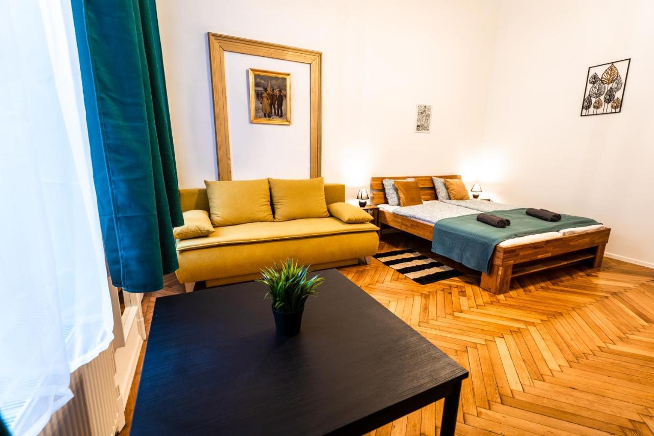 Palace Quarter Suite Budapest Exterior foto